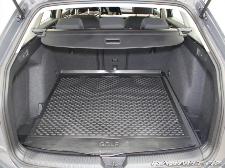 Volkswagen Golf 1,0 TSi DSG Life Var.54tk 2023