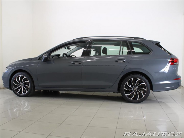 Volkswagen Golf 1,0 TSi DSG Life Var.54tk 2023