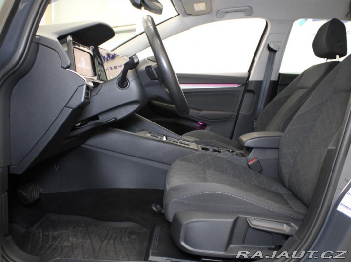 Volkswagen Golf 1,0 TSi DSG Life Var.54tk 2023