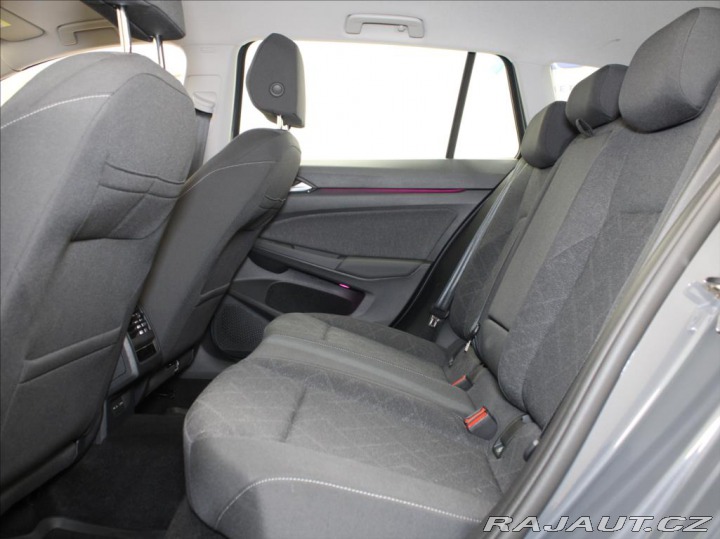 Volkswagen Golf 1,0 TSi DSG Life Var.54tk 2023