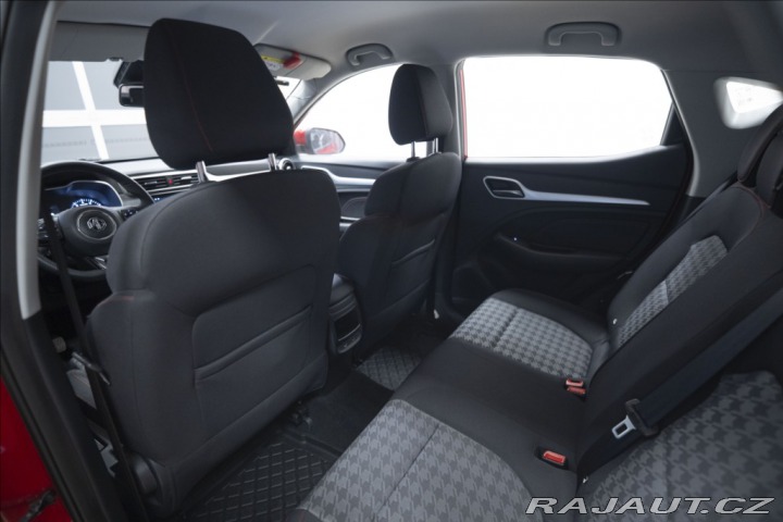 MG ZS 1,5 ESSENTIAL PLUS ZÁRUKA 2024