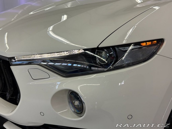 Maserati Levante V6 Q4 DIESEL, PANORAMA, V 2017