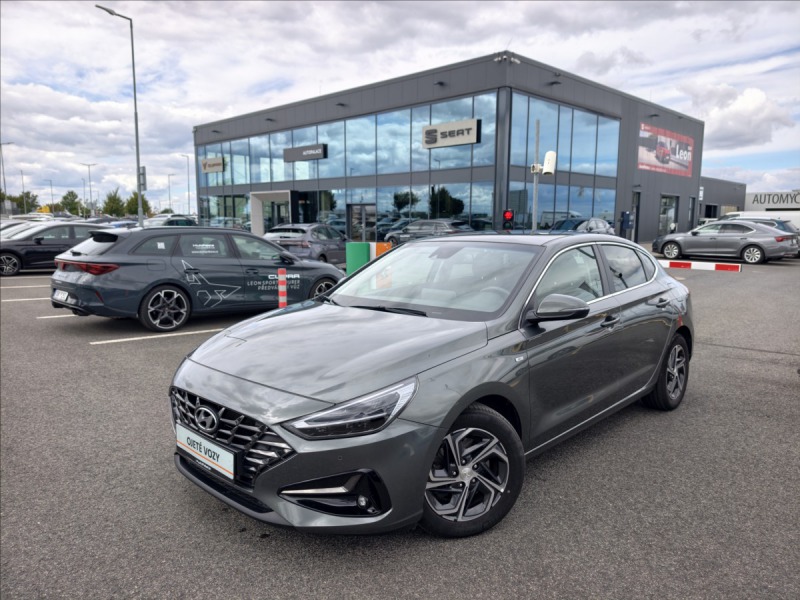 Hyundai i30 1,5 T-GDi Smart Navi DCT