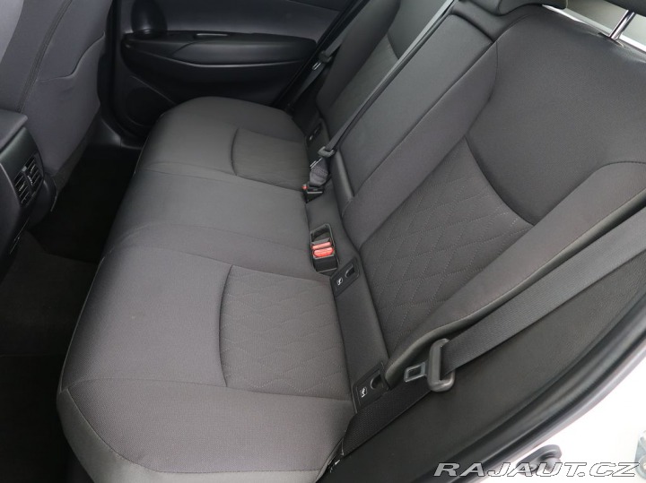 Toyota Corolla Cross 1.8Hybrid,CZ,1Maj,Comfort 2025