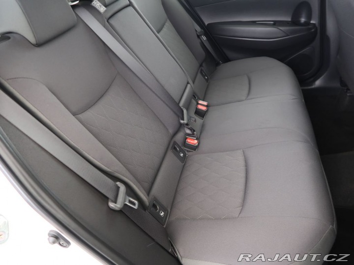 Toyota Corolla Cross 1.8Hybrid,CZ,1Maj,Comfort 2025