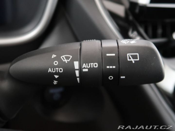 Toyota Corolla Cross 1.8Hybrid,CZ,1Maj,Comfort 2025