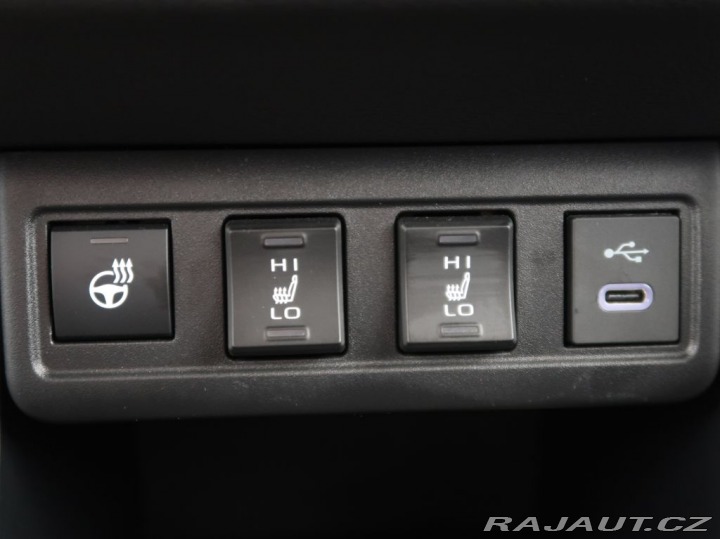 Toyota Corolla Cross 1.8Hybrid,CZ,1Maj,Comfort 2025