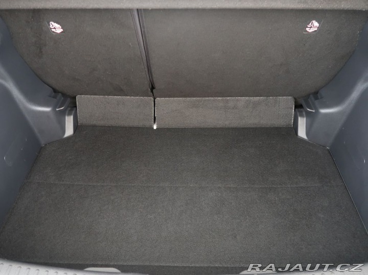 Toyota Yaris 1.5Hybrid,CZ,Comfort 2022