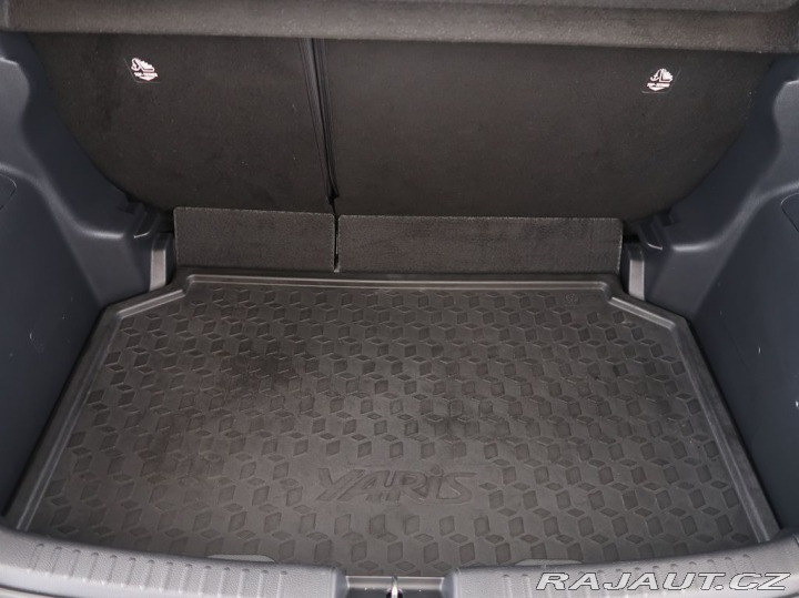 Toyota Yaris 1.5Hybrid,CZ,Comfort 2022