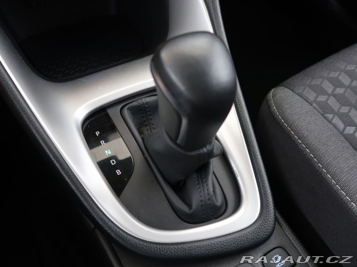 Toyota Yaris 1.5Hybrid,CZ,Comfort 2022
