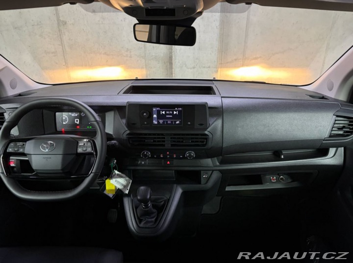 Toyota ProAce Verso 2,2, L2, Combi, 9 míst 2026