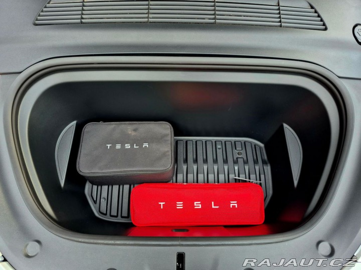 Tesla Model Y L.Range D.M. 378kW - BERL 2023
