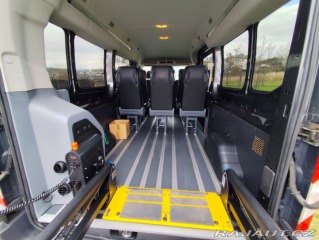 Ford Transit 2,0 s plošinou pro vozí 2019