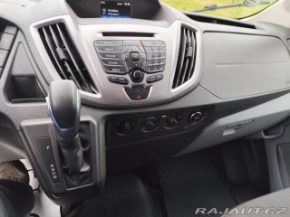 Ford Transit 2,0 s plošinou pro vozí 2019