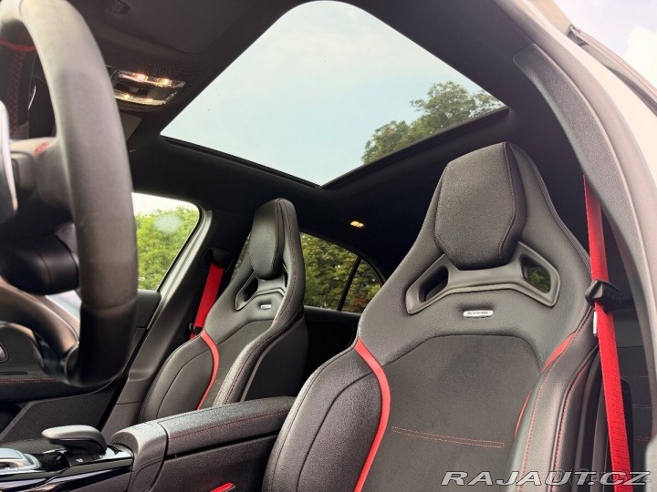 Mercedes-Benz A 2,0   S AMG 4MATIC+,PANO 2022