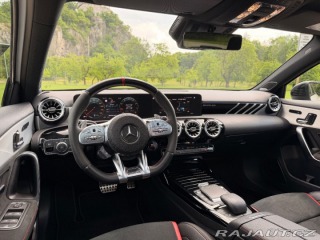 Mercedes-Benz A 2,0 S AMG 4MATIC+,PANO 2022