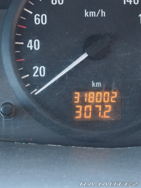 Opel Vivaro 1,9   Obytné auto 2004