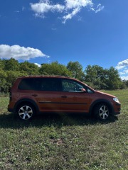 Volkswagen Touran 2,0   TDI