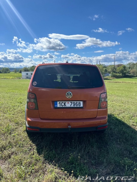 Volkswagen Touran 2,0 TDI 1800