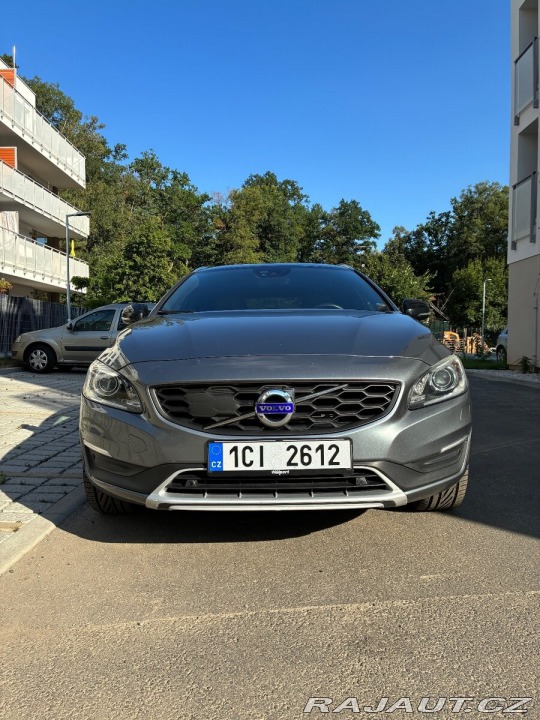 Volvo V60 Cross Country D4 AWD 140k 2017