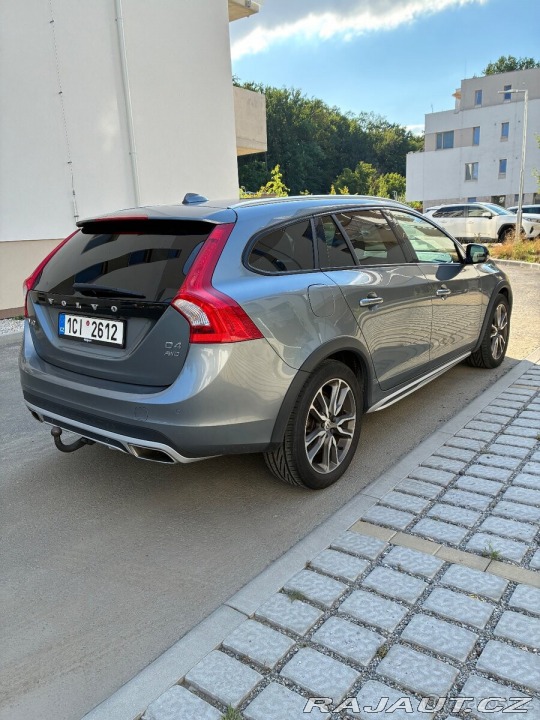 Volvo V60 Cross Country D4 AWD 140k 2017