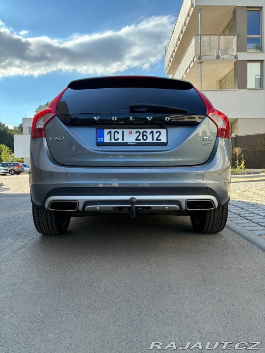 Volvo V60 Cross Country D4 AWD 140k 2017