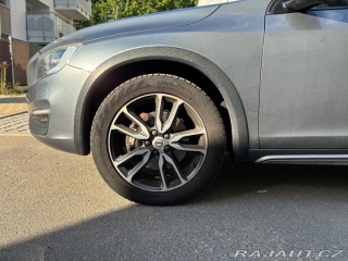 Volvo V60 Cross Country D4 AWD 140k 2017