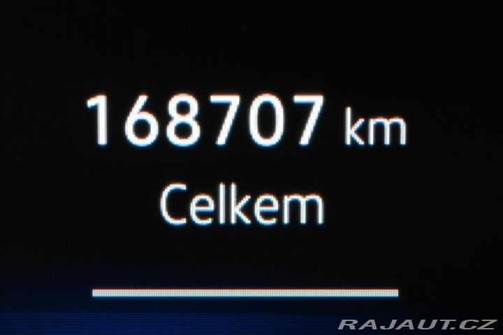 Volkswagen Touran 2,0 TDI 110kW DSG Comfort 2023