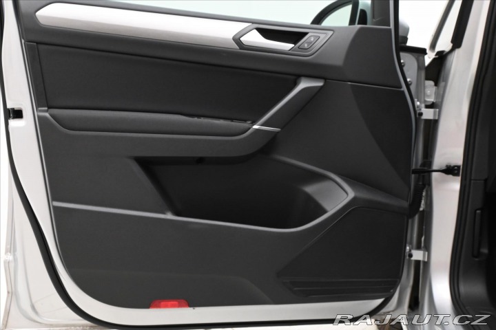Volkswagen Touran 2,0 TDI 110kW DSG Comfort 2023