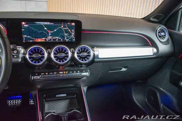 Mercedes-Benz GLB 250 4MATIC*ČR*7MÍST*KAMER 2023