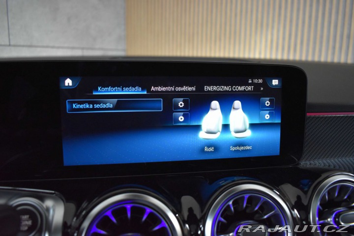 Mercedes-Benz GLB 250 4MATIC*ČR*7MÍST*KAMER 2023