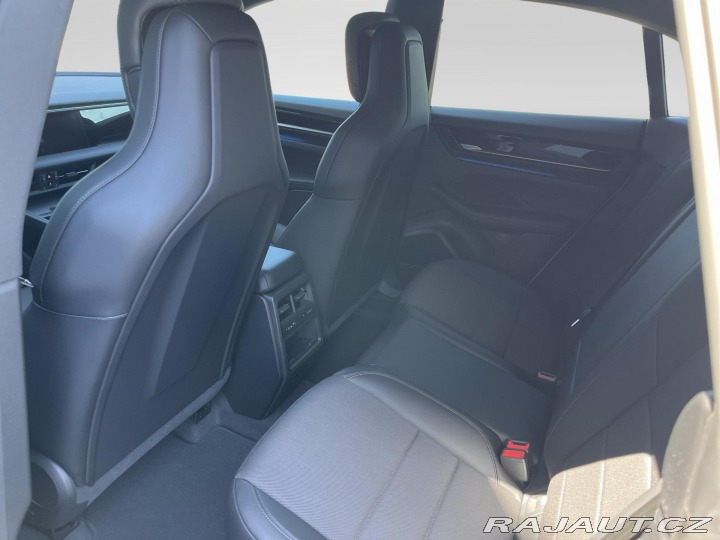 Porsche Macan 4 2025