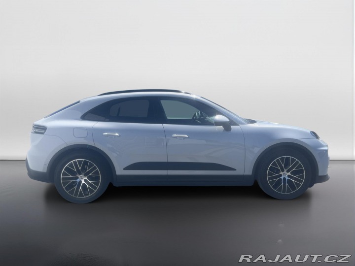 Porsche Macan 4 2025
