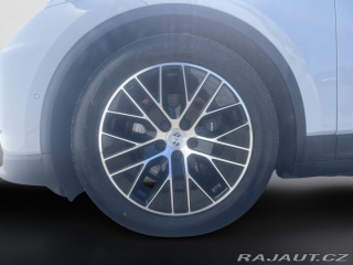 Porsche Macan 4 2025
