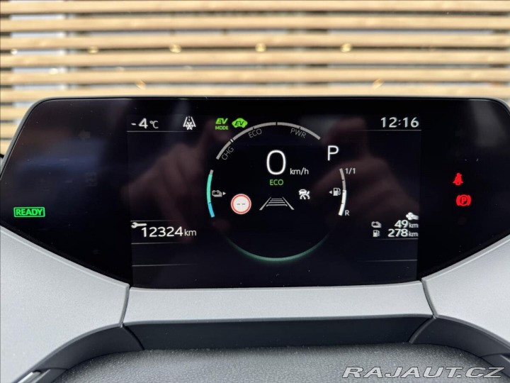 Toyota Prius 2,0 PRESTIGE 2024