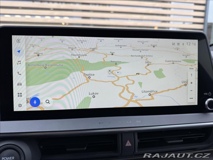 Toyota Prius 2,0 PRESTIGE 2024