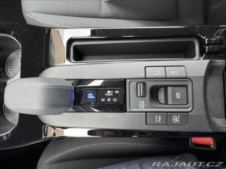 Toyota Prius 2,0 PRESTIGE 2024