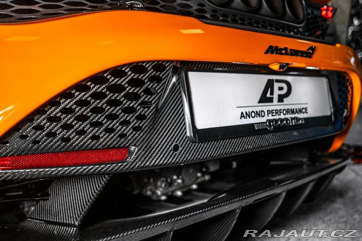 McLaren 765LT LIFT/B&W/MSO/CARBON/B 2021