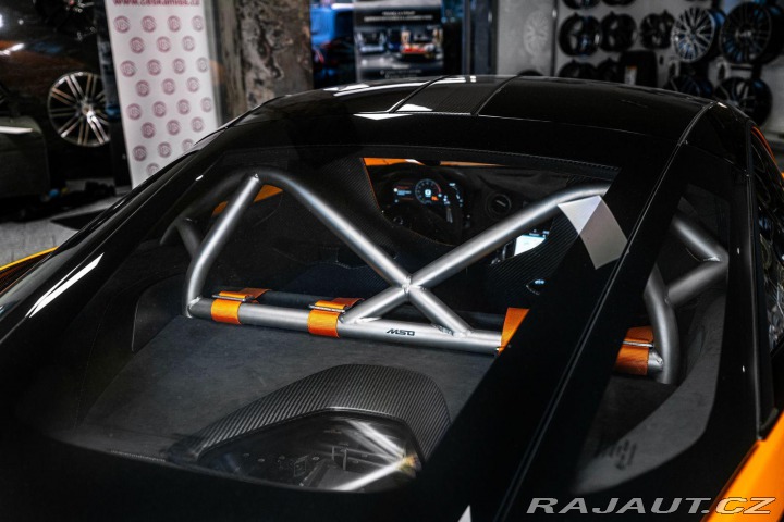 McLaren 765LT LIFT/B&W/MSO/CARBON/B 2021