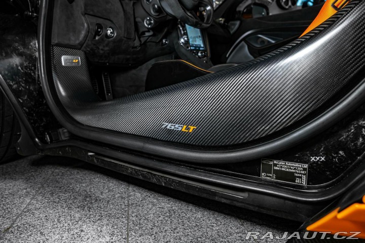 McLaren 765LT LIFT/B&W/MSO/CARBON/B 2021