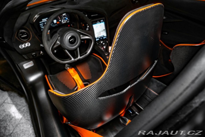 McLaren 765LT LIFT/B&W/MSO/CARBON/B 2021