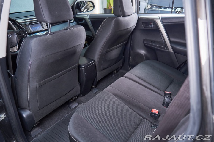 Toyota RAV4 2.2D 4x4 2015