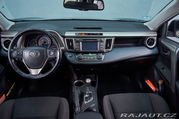 Toyota RAV4 2.2D 4x4 2015