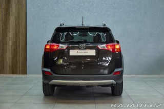 Toyota RAV4 2.2D 4x4 2015