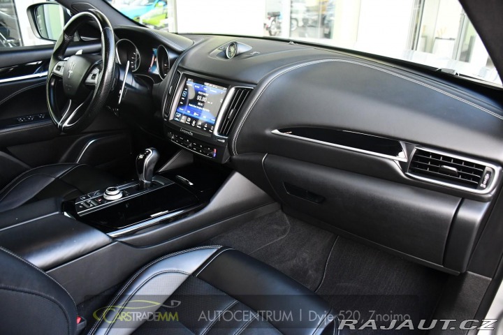 Maserati Levante 3.0D ČR Q4 H/K ACC VZDUCH 2018