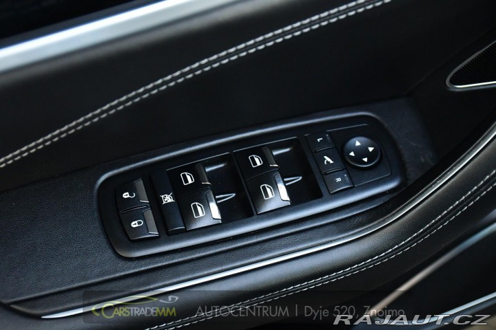 Maserati Levante 3.0D ČR Q4 H/K ACC VZDUCH 2018