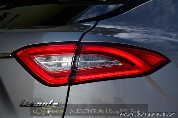 Maserati Levante 3.0D ČR Q4 H/K ACC VZDUCH 2018