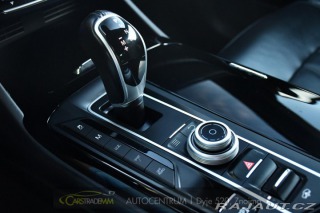 Maserati Levante 3.0D ČR Q4 H/K ACC VZDUCH 2018