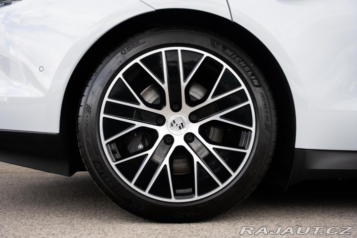 Porsche Taycan 2026