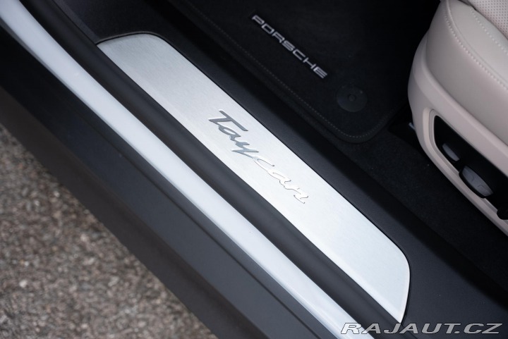 Porsche Taycan 2026
